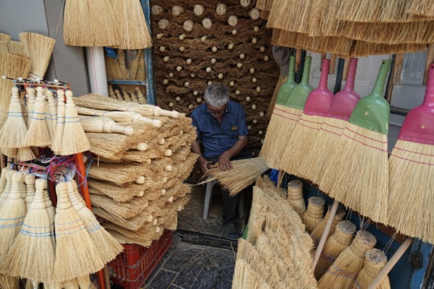 Kadınlar ondan vazgeçemiyor, en akıllı robotlara meydan okuyor