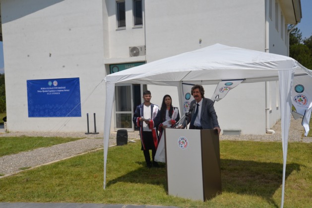 Türkçe eğitimini başarıyla tamamlayan misafir öğrenciler belgelerini aldı