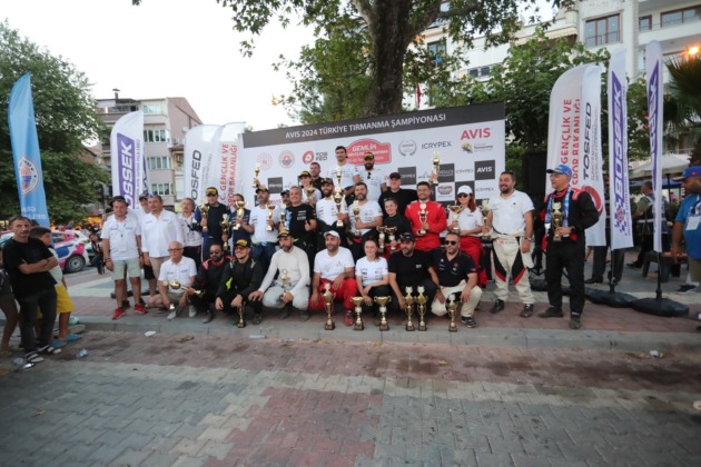 Ralli pilotları Gemlik’te rüzgar gibi esti