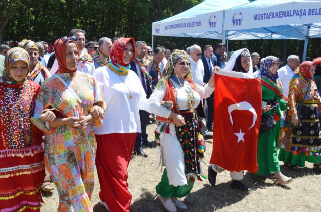 Binlerce Yörük Bozağaç’ta buluştu