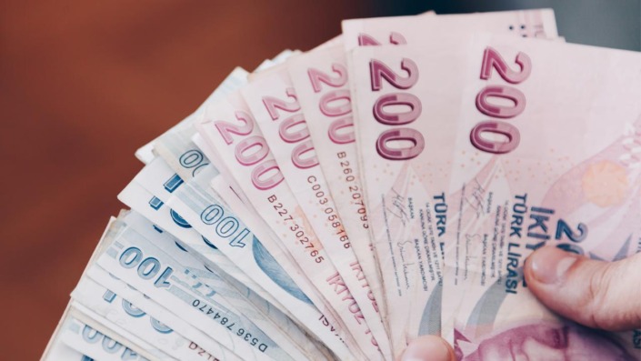 En düşük emekli aylığı 12 bin 500 lira oldu