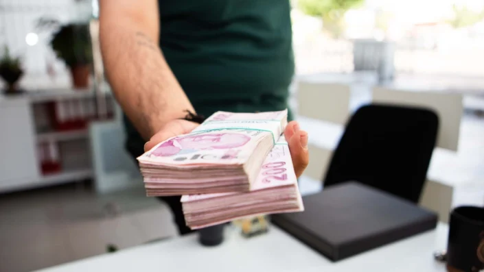 TÜİK: Ücretli çalışan sayısı yıllık yüzde 4,3, aylık yüzde 0,7 arttı