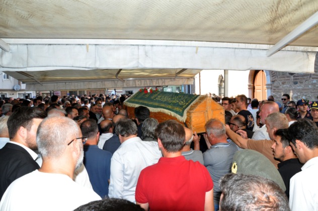Kalp krizi geçiren Karacabey Belediye Başkan Yardımcısı son yolculuğuna uğurlandı