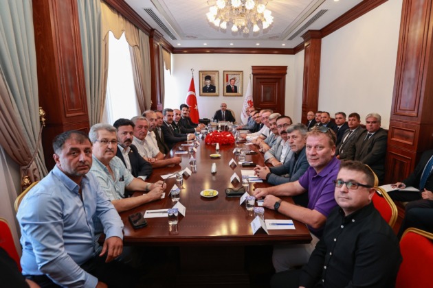 Vali Demirtaş, “Bursa’nın topraklarında yetişen her bir ürün milli birer servet”