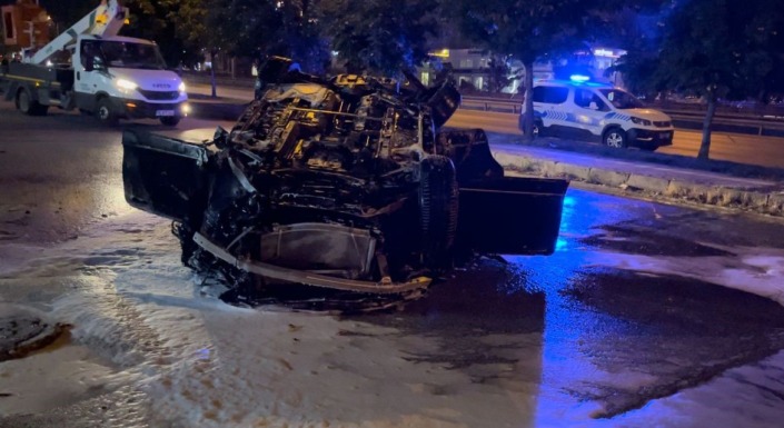 150 metre sürüklenen araç alevlere teslim oldu!