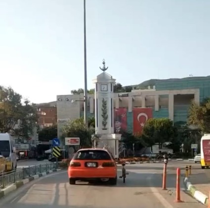 Trafiktekiler şaşkına döndü