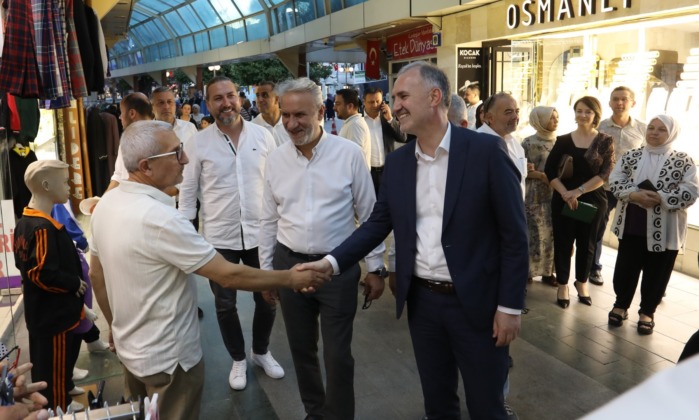 İnegöl çarşısında alışveriş şenliği bereketi