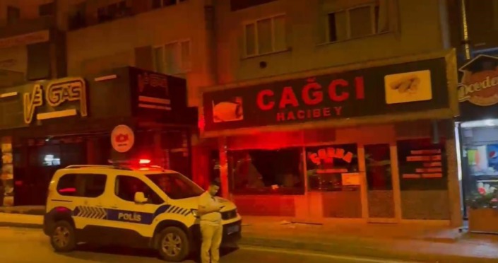 Gece vakti lokanta kurşunladı…