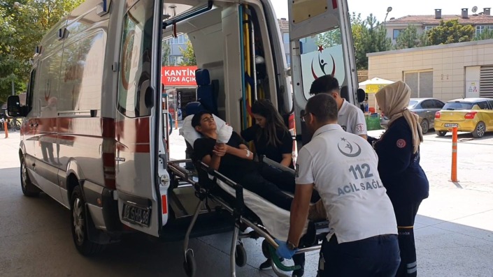 13 yaşındaki çocuk elini makineye kaptırdı!