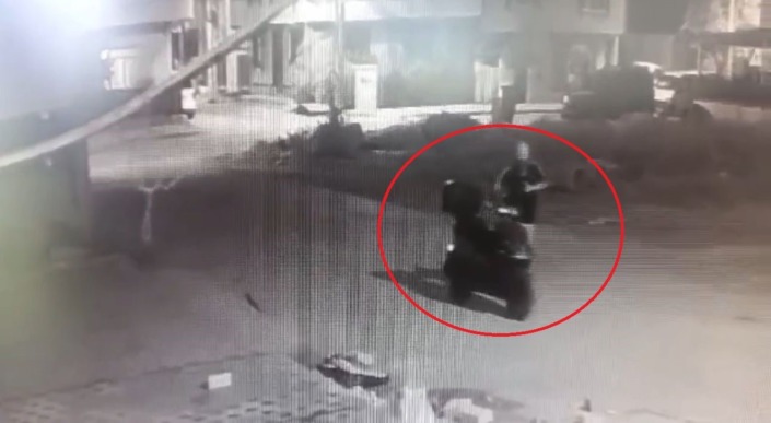 Kolunda dövmesi motosiklet faresini ele verdi