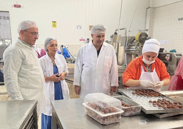 İl Milli Eğitim Müdürü Dr. Alireisoğlu’ndan Kardelen Kestane Şekerine Ziyaret