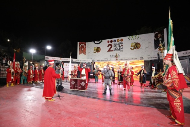 Kıbrıs Barış Harekâtının 50. yılı kahramanlık ezgileriyle kutlandı