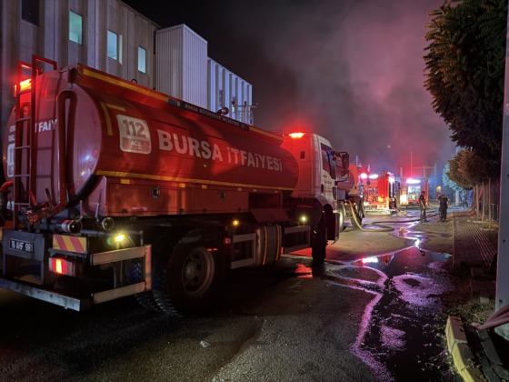 Bursa itfaiyesi durmadı! Yangından yangına koştu…