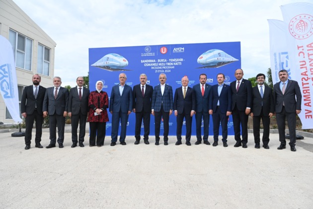 Bakan Uraloğlu, YHT için Bursa’ya tarih verdi