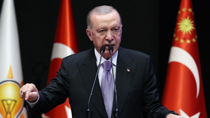Cumhurbaşkanı Erdoğan: Özel’in millete bir özür borcu olduğuna inanıyoruz