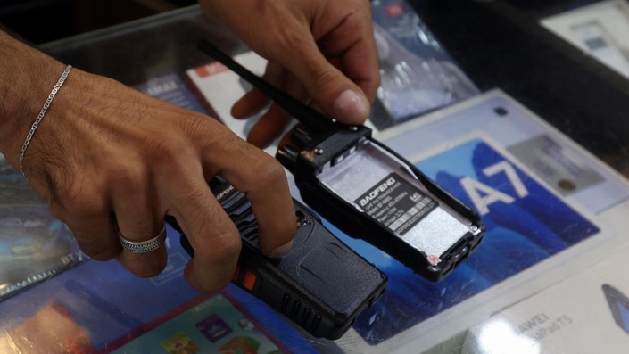 Lübnan ordusu “şüpheli çağrı cihazı ve telsizleri” imha ediyor