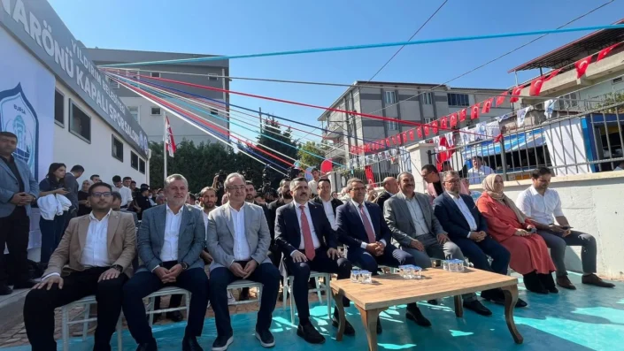 Yıldırım’da Çınarönü Kapalı Spor Salonu hizmete açıldı