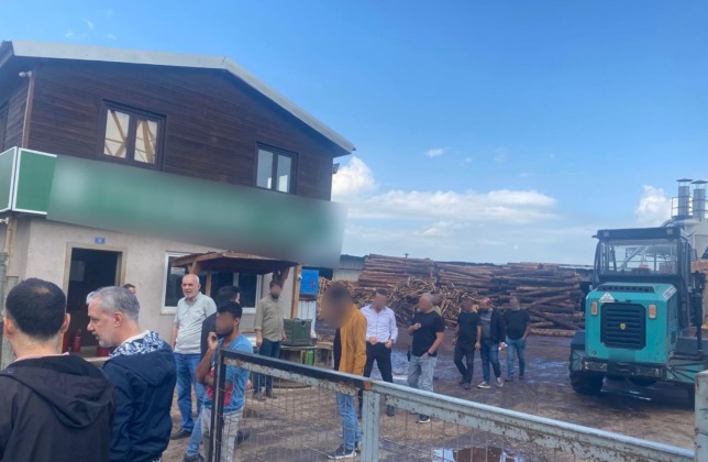 Bursa’da kaçak göçmenlere yer temin eden 2 şüpheli yakalandı