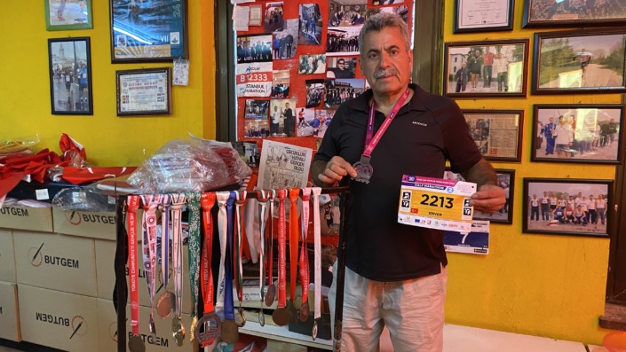 Bursalı esnaf yarı maratonda Türkiye’yi temsil etti