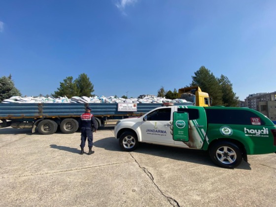 Bursa jandarmasında kaçak gübre operasyonu