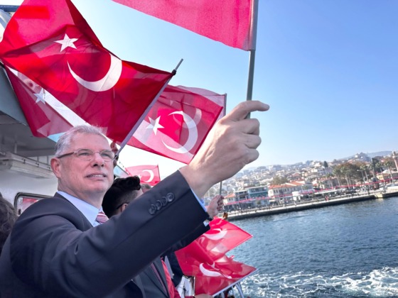 Mudanya’da denizden karaya cumhuriyet coşkusu