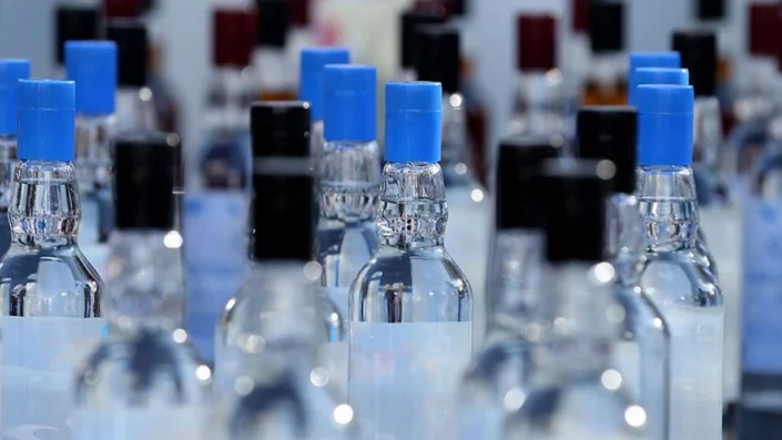 Bursa’da yüzlerce litre etil alkol ele geçirildi