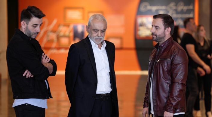 GÜNEŞİN KARANLIĞINDA KOSOVA  DOLU DİZGİN GELİYOR