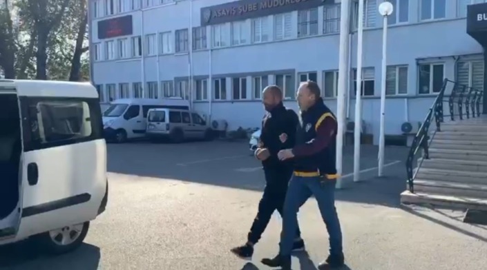 41 suç kaydı olan şüpheli, çaldığı bisikletle gelip motosiklet çaldı