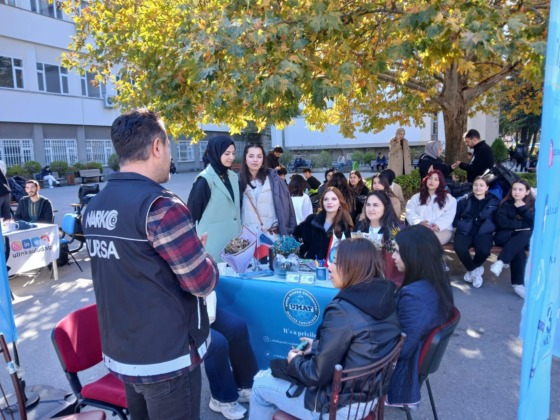 Bursa’da narkotik polisi 6 bin vatandaşı bilgilendirdi