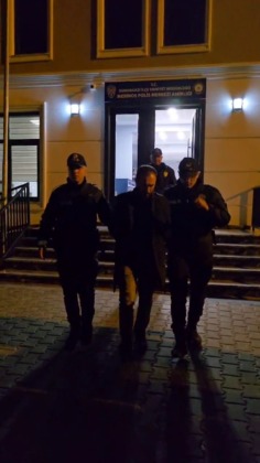 32 yıl kesinleşmiş hapis cezasıyla aranan şahıs yakalandı