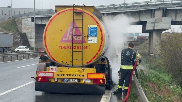 Tem otoyolunda korkutan yangın