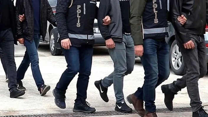 FETÖ’ye Bursa dahil 38 ilde operasyon!