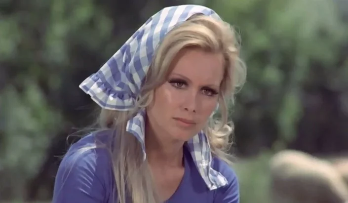 Filiz Akın ambulans uçakla İstanbul’a nakledildi