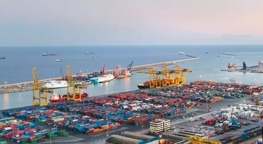 İspanya’da limanda patlama!