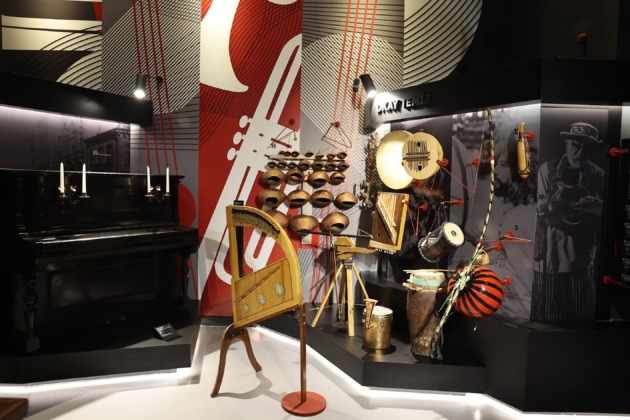 Caz sanatçısı Okay Temiz’in enstrümanları Nilüfer MEM’de