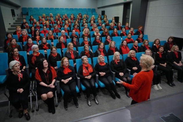 Bursa Nilüfer Kadın Korosu Ferdi Tayfur’u andı