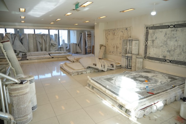 Bursa’da dikkat çeken pankart: Şerefimizle battık