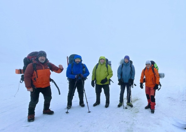 Bursalı dağcılardan -13 derecede kamp