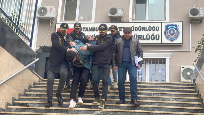 Çatı katında cinayet!