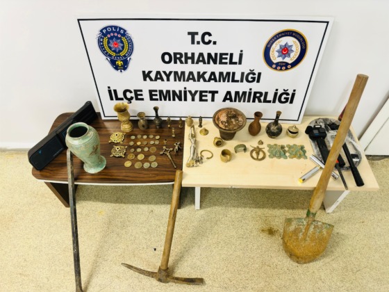 Bursa’da definecilere suçüstü baskın!