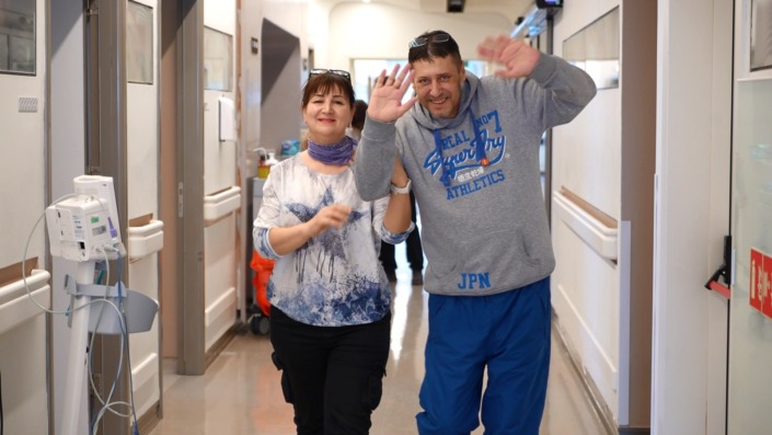 ‘Halsizim’ diye gittiği hastanede 2.5 saatlik operasyona girdi!