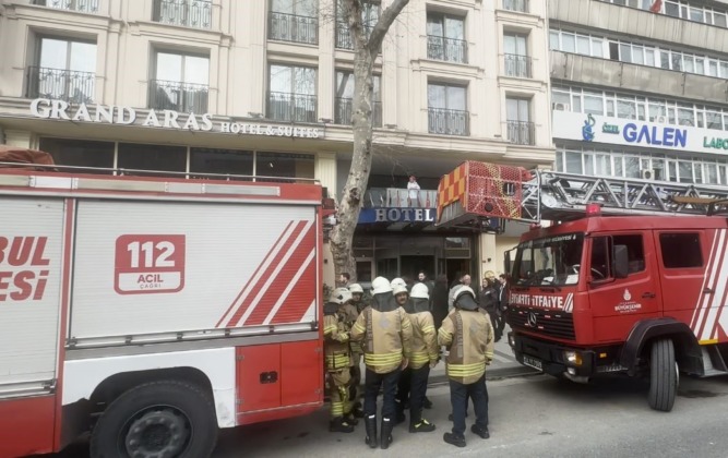 İstanbul’da korkutan otel yangını!