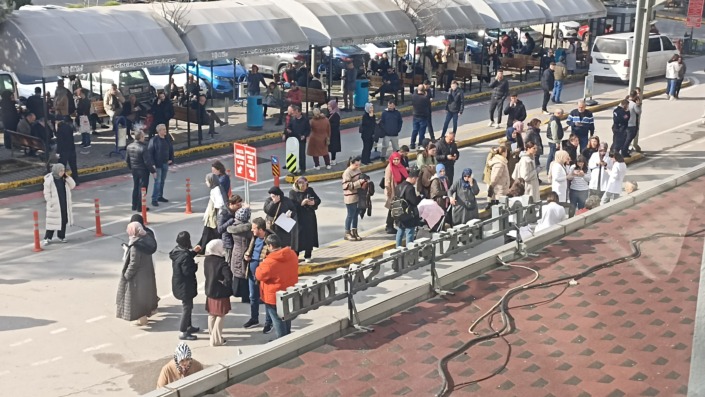 Deprem anı kamerada