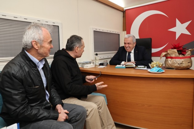 ‘Şadi Başkan Mahallende Söz Sende’ buluşması İhsaniye Mahallesi’nde yapıldı