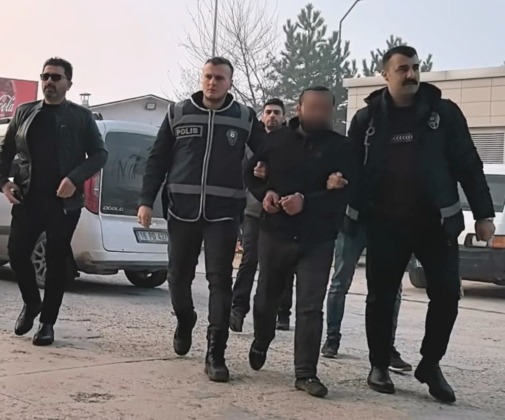 Bursa’da evi kundaklayıp, 24 saat direnen şahıs tutuklandı