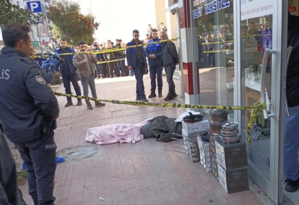 Sokak ortasında silahlı saldırı!