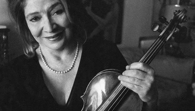 Keman sanatçısı Ayla Erduran hayatını kaybetti