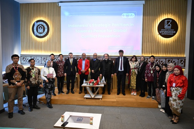 Yıldırım’da uluslararası öğrenci sempozyumu düzenlendi