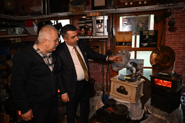 Yıldırım Belediye Başkanı Yılmaz’dan ‘Nostaji Doktoru’na ziyaret