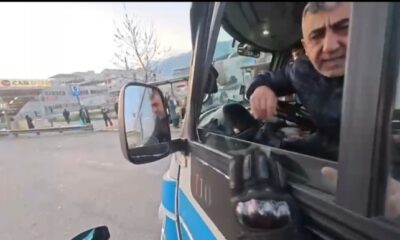 El frenini çekip kavgaya tutuştu